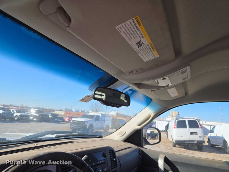 image for item ET1195 2008 Chevrolet Silverado 1500 Ext. Cab pickup truck