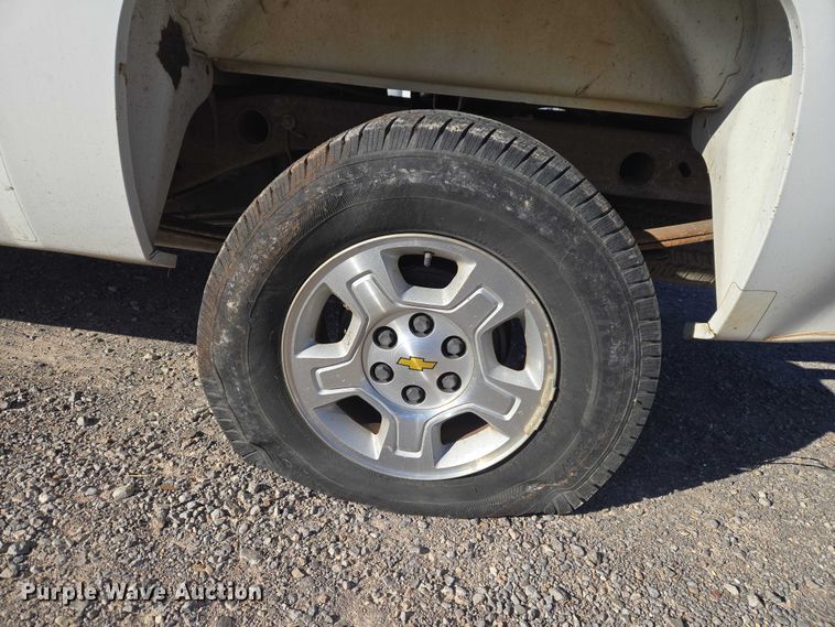 image for item ET1195 2008 Chevrolet Silverado 1500 Ext. Cab pickup truck