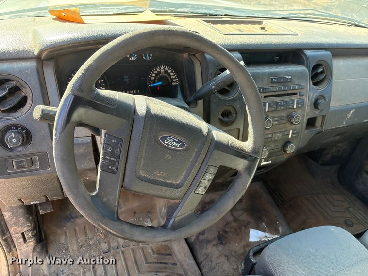 image for item ET1196 2013 Ford F150 XL pickup truck