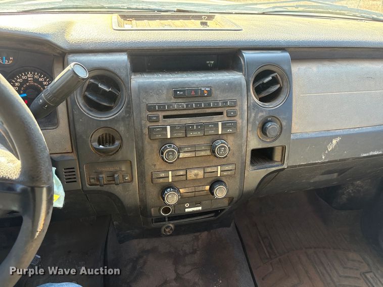 image for item ET1196 2013 Ford F150 XL pickup truck