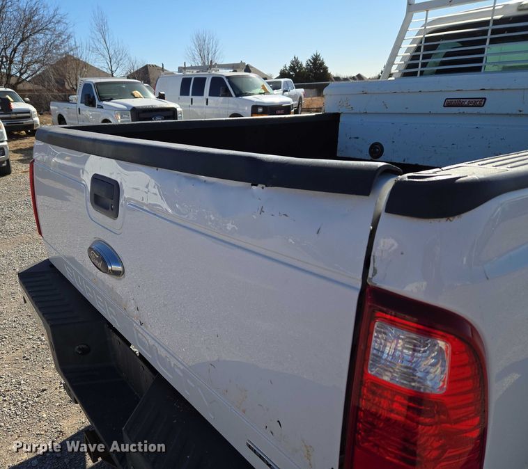 image for item ET1197 2016 Ford F250 Super Duty XL pickup truck