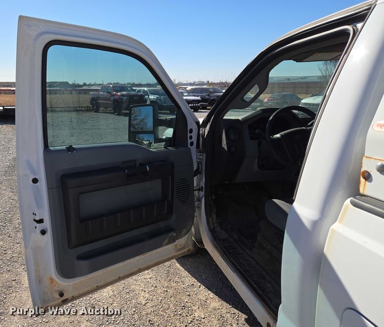 image for item ET1197 2016 Ford F250 Super Duty XL pickup truck