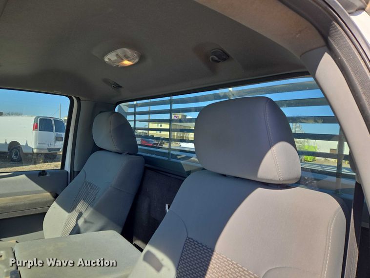 image for item ET1197 2016 Ford F250 Super Duty XL pickup truck