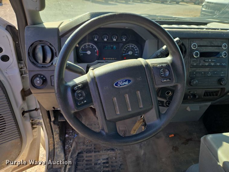 image for item ET1197 2016 Ford F250 Super Duty XL pickup truck