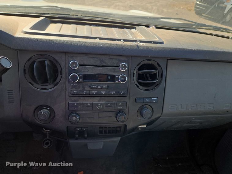 image for item ET1197 2016 Ford F250 Super Duty XL pickup truck