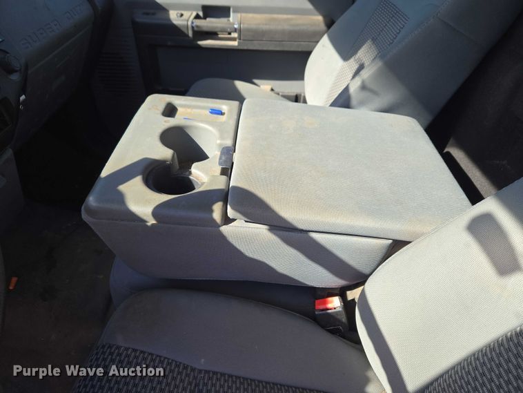 image for item ET1197 2016 Ford F250 Super Duty XL pickup truck