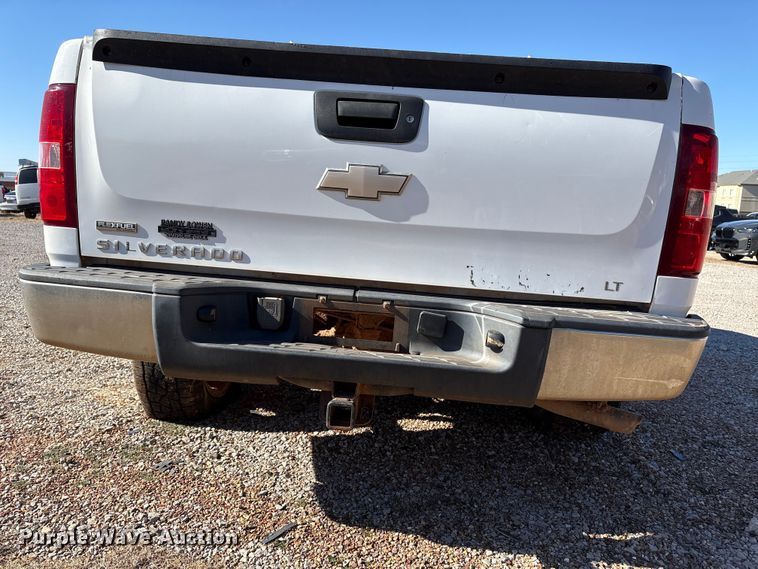 image for item ET1198 2008 Chevrolet Silverado 1500 Ext. Cab pickup truck