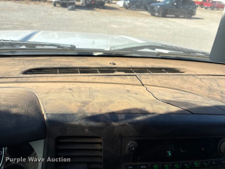 image for item ET1198 2008 Chevrolet Silverado 1500 Ext. Cab pickup truck