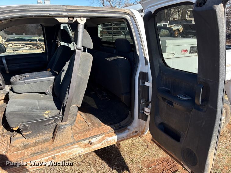 image for item ET1198 2008 Chevrolet Silverado 1500 Ext. Cab pickup truck