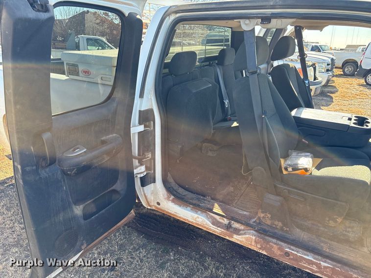 image for item ET1198 2008 Chevrolet Silverado 1500 Ext. Cab pickup truck