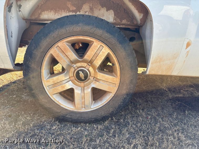 image for item ET1198 2008 Chevrolet Silverado 1500 Ext. Cab pickup truck