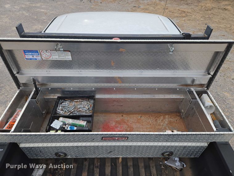 image for item ET1199 2013 Chevrolet Silverado 1500 pickup truck