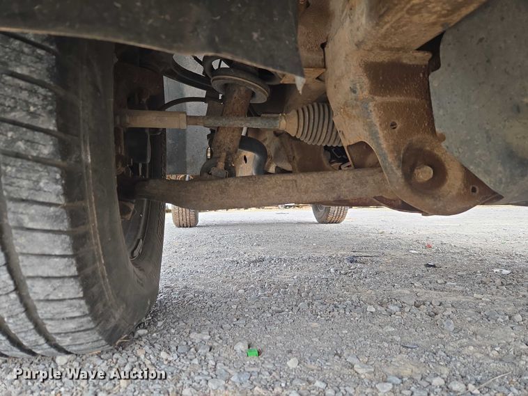 image for item ET1199 2013 Chevrolet Silverado 1500 pickup truck