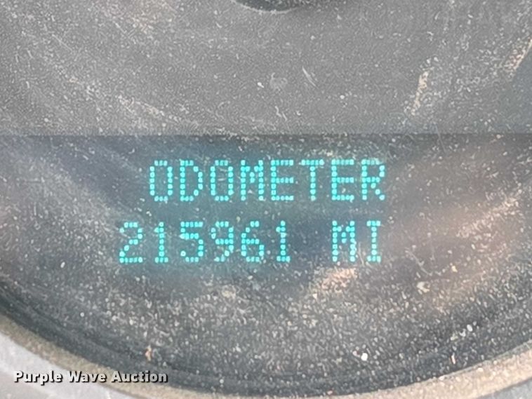 image for item ET1199 2013 Chevrolet Silverado 1500 pickup truck