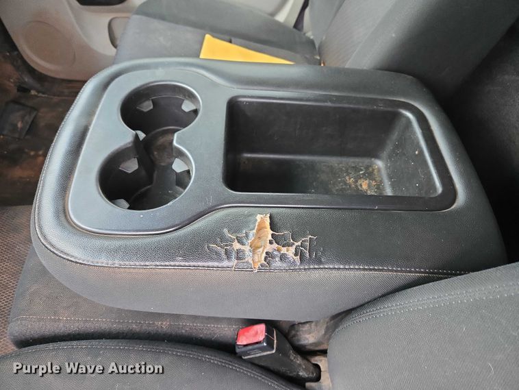 image for item ET1199 2013 Chevrolet Silverado 1500 pickup truck