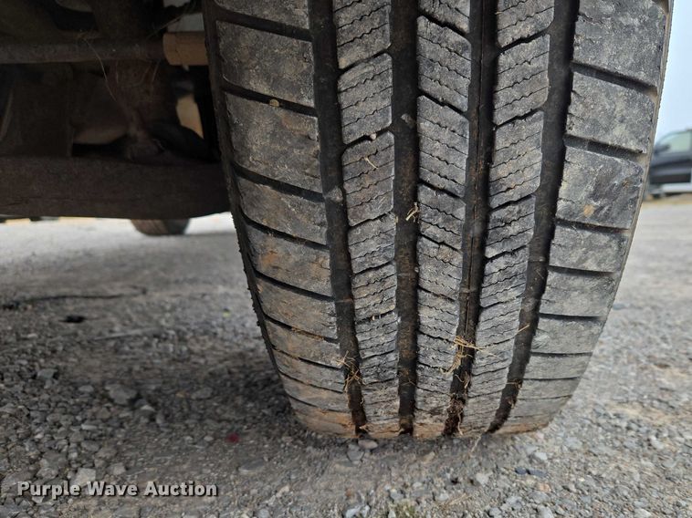 image for item ET1199 2013 Chevrolet Silverado 1500 pickup truck