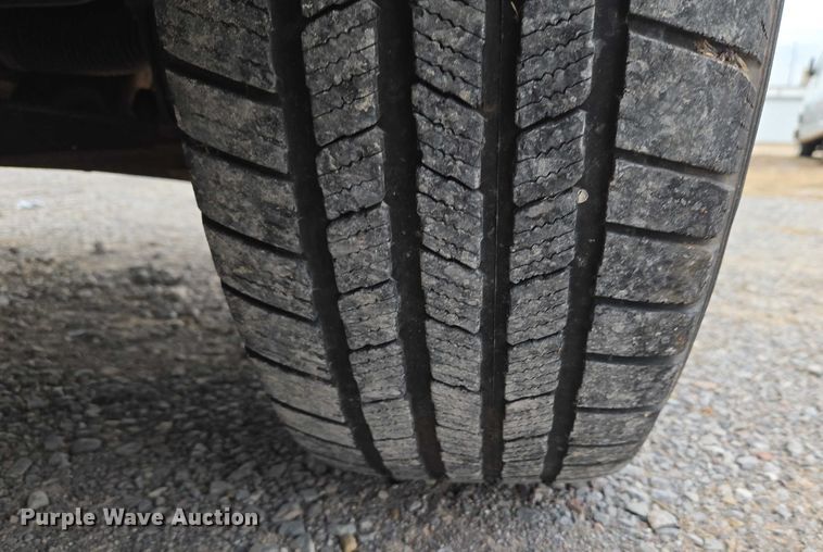 image for item ET1199 2013 Chevrolet Silverado 1500 pickup truck