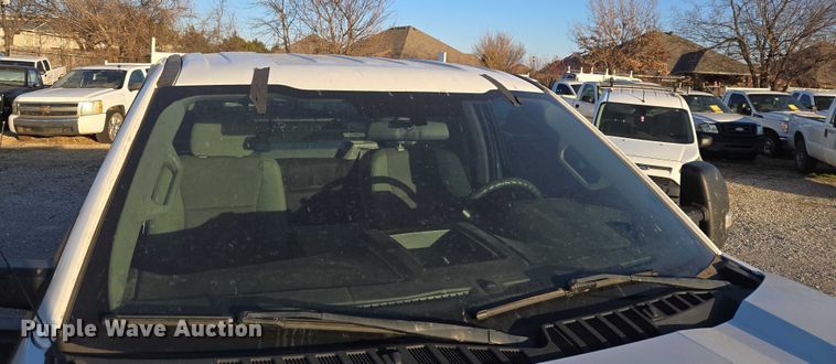 image for item ET1203 2019 Ford F250 Super Duty XL pickup truck