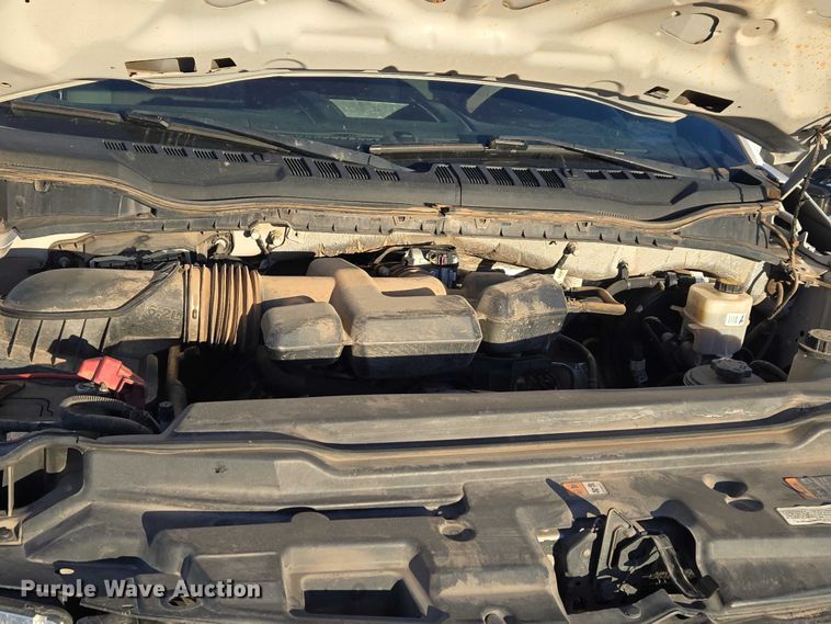 image for item ET1203 2019 Ford F250 Super Duty XL pickup truck