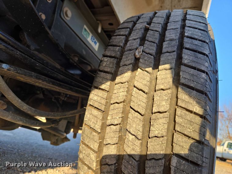 image for item ET1203 2019 Ford F250 Super Duty XL pickup truck