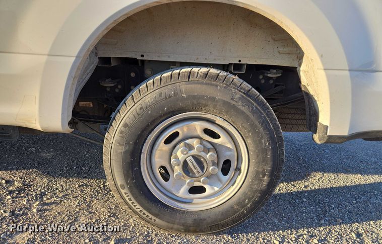 image for item ET1203 2019 Ford F250 Super Duty XL pickup truck