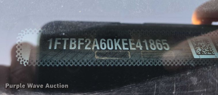 image for item ET1203 2019 Ford F250 Super Duty XL pickup truck