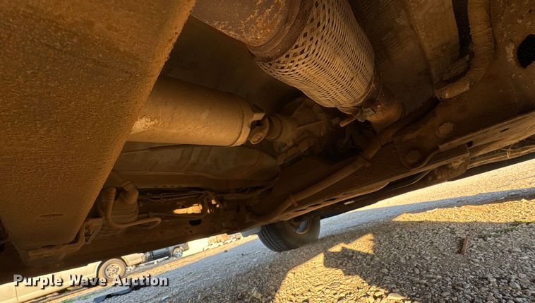 image for item ET1204 2019 Chevrolet Silverado 1500 pickup truck