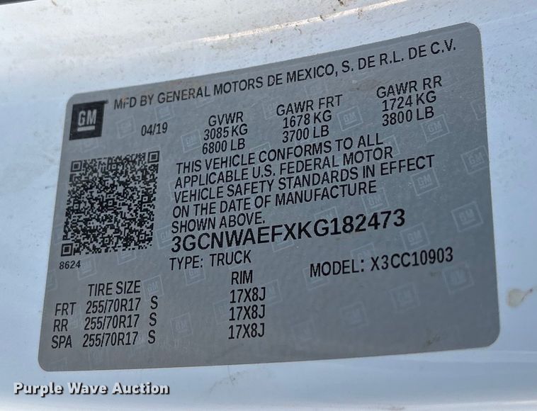 image for item ET1204 2019 Chevrolet Silverado 1500 pickup truck