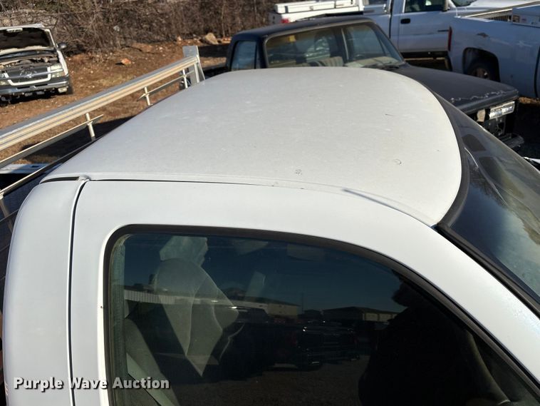 image for item ET1205 1999 GMC Sierra 1500 pickup truck