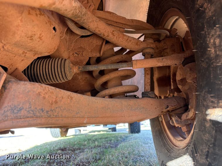 image for item ET1205 1999 GMC Sierra 1500 pickup truck