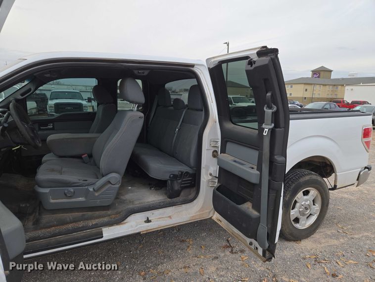 image for item ET1208 2014 Ford F150 XL Ext. Cab pickup truck