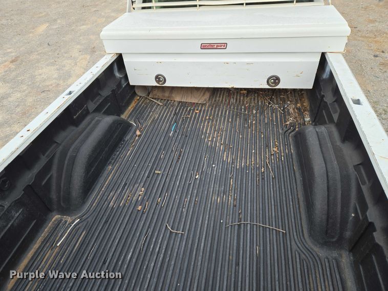 image for item ET1210 2007 Chevrolet Silverado Classic 2500 pickup truck