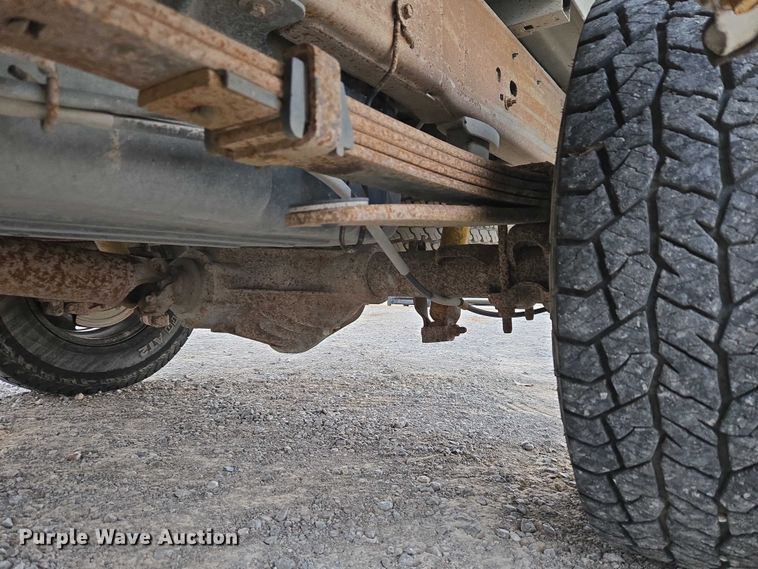 image for item ET1210 2007 Chevrolet Silverado Classic 2500 pickup truck