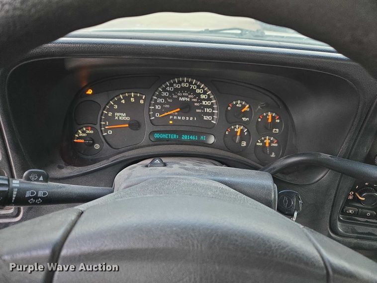 image for item ET1210 2007 Chevrolet Silverado Classic 2500 pickup truck