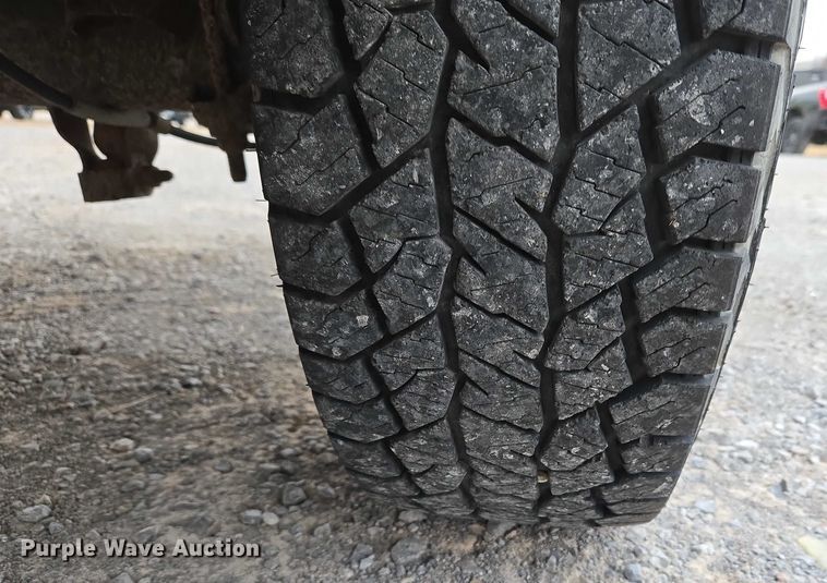 image for item ET1210 2007 Chevrolet Silverado Classic 2500 pickup truck