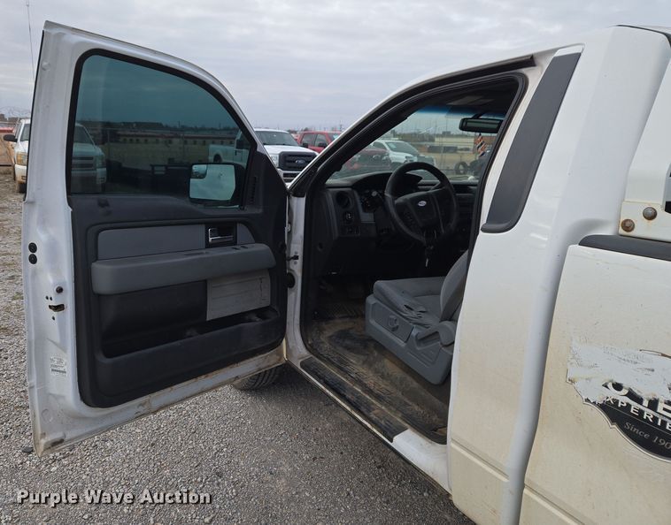 image for item ET1211 2014 Ford F150 pickup truck