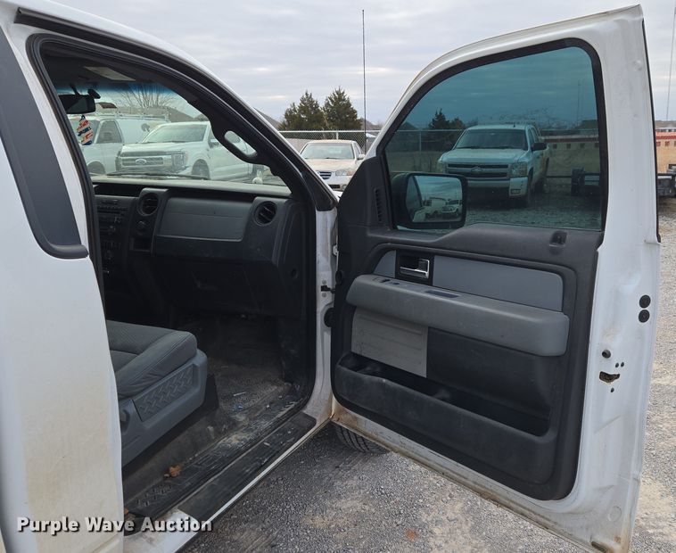 image for item ET1211 2014 Ford F150 pickup truck