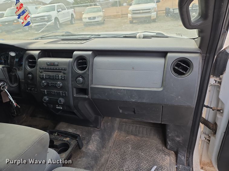 image for item ET1211 2014 Ford F150 pickup truck