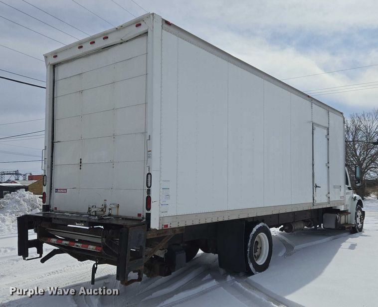 image for item ET1213 2015 Freightliner M2 box truck