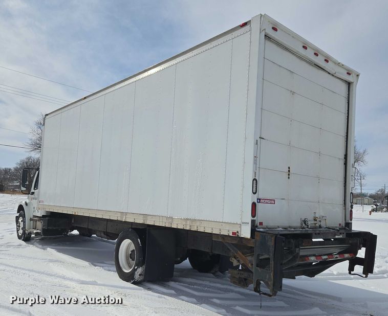 image for item ET1213 2015 Freightliner M2 box truck