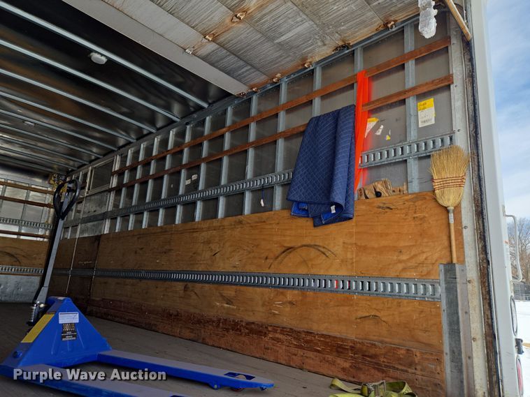 image for item ET1213 2015 Freightliner M2 box truck