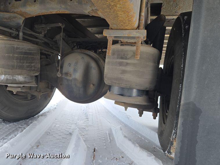 image for item ET1213 2015 Freightliner M2 box truck