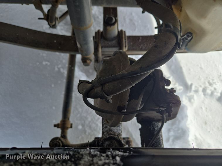 image for item ET1213 2015 Freightliner M2 box truck