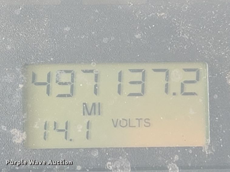 image for item ET1213 2015 Freightliner M2 box truck