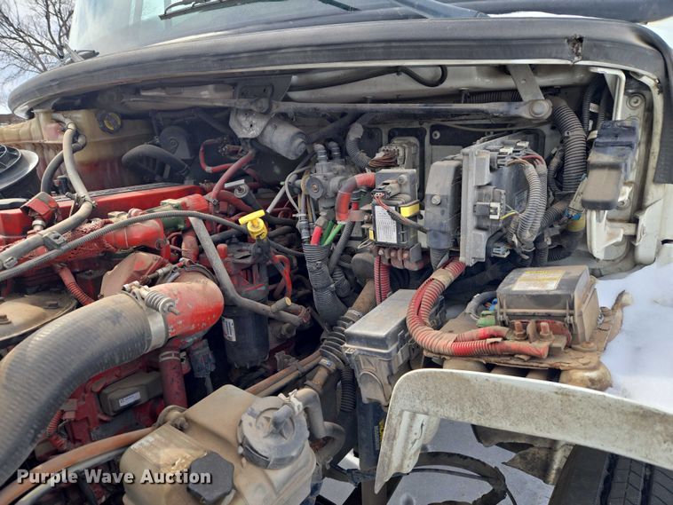 image for item ET1213 2015 Freightliner M2 box truck