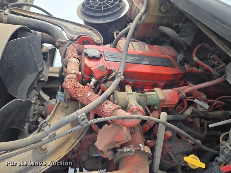 image for item ET1213 2015 Freightliner M2 box truck