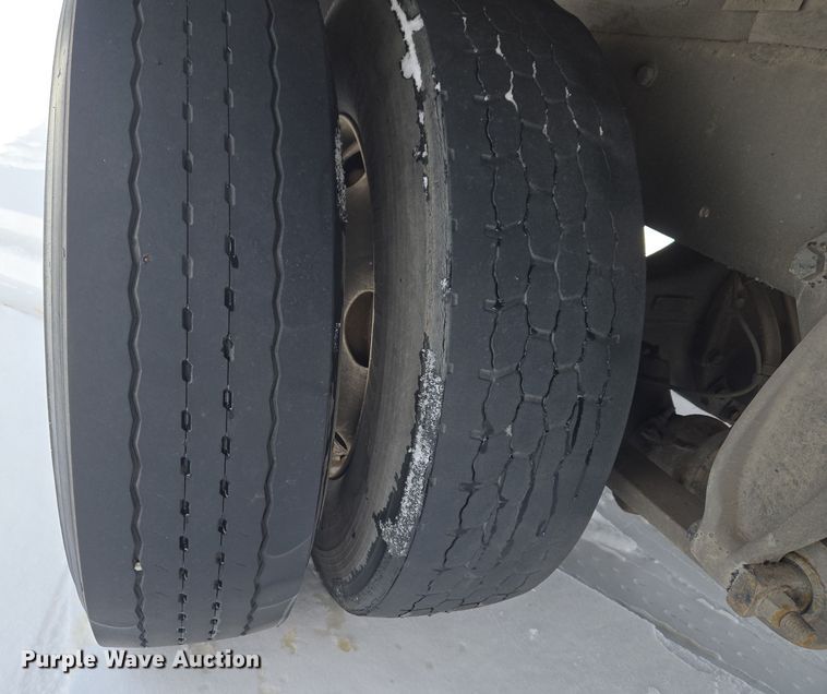 image for item ET1213 2015 Freightliner M2 box truck