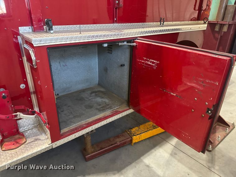 image for item ET4377 1989 Waterous  YB pumper fire truck body