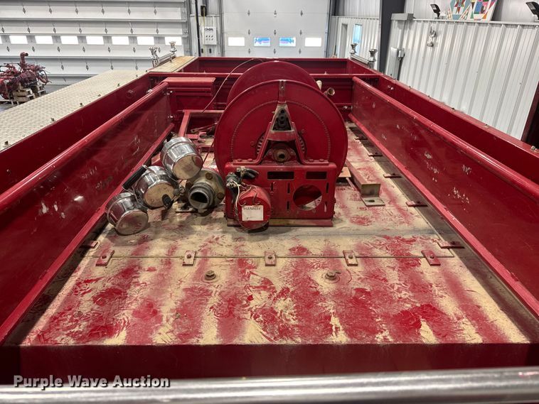 image for item ET4377 1989 Waterous  YB pumper fire truck body