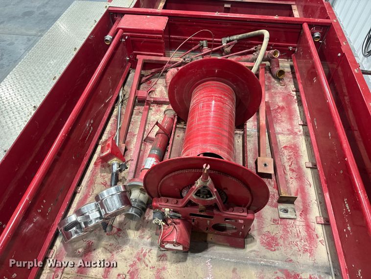 image for item ET4377 1989 Waterous  YB pumper fire truck body